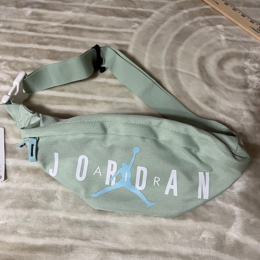 Nike Air Jordan Hip Pack Fanny Belt Bag Waist Crossbody